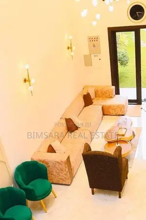 Modern 5BR Mountain View Residence with Scenic Garden in Digana |SH153