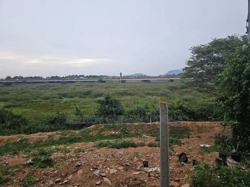Land for Sale 500 m behind SLIIT Uni Isurupura - Malabe