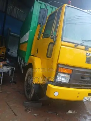 Ashok Leyland Tusker Cargo 1613 2012