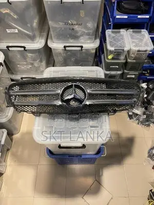 Genuine Mercedes E E200 E350e AMG 2018 front bumper grille shell