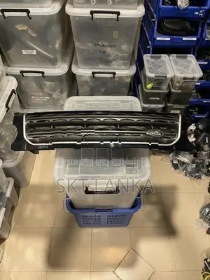 Genuine Discovery 4 Facelift 2015 bumper grille shell
