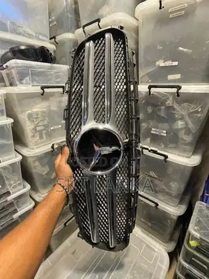Genuine Mercedes E E200 E350e AMG 2018 front bumper grille shell