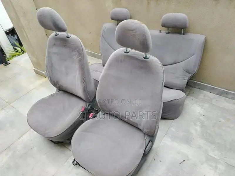 Toyota Platz Seat Set