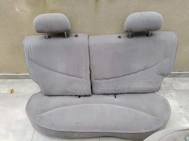 Toyota Platz Seat Set