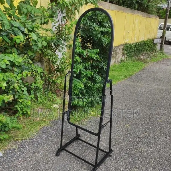 Movarble Wheel Stand Mirror