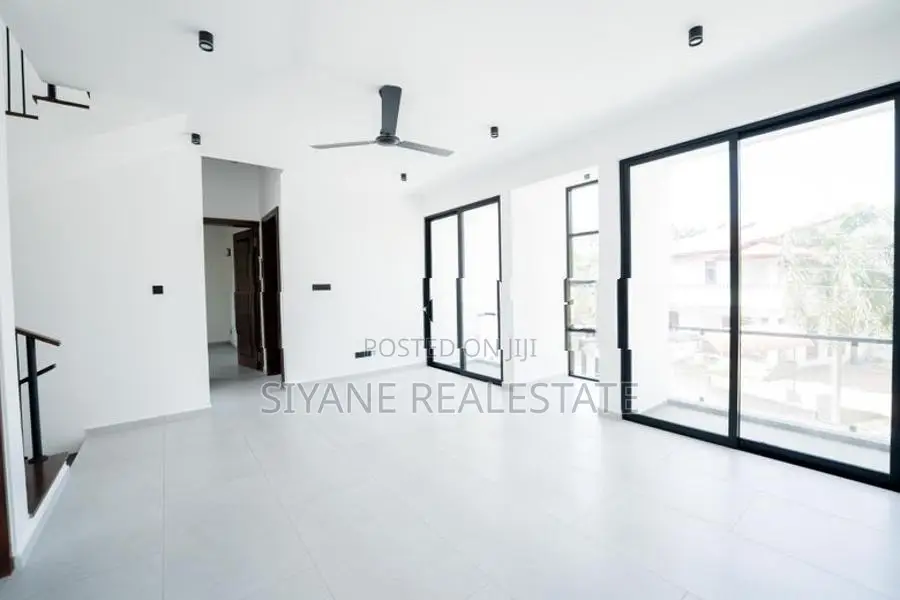 Brand New House For Sale in Thalahena - Battamulla