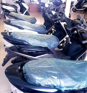 Suzuki Burgman 125 2026