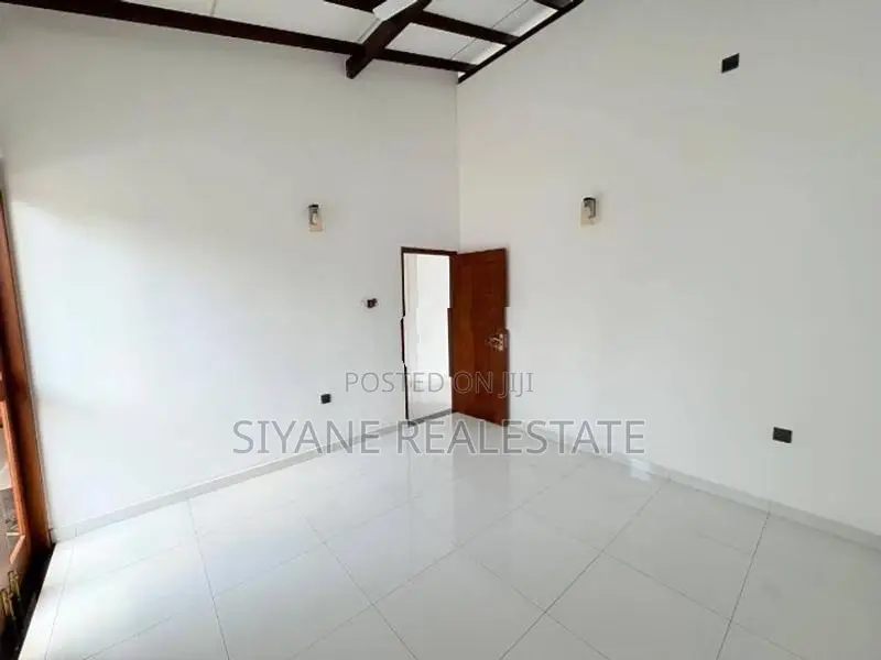 Brand New Single Storey House For Sale Athurugiriya