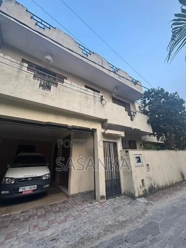 Dehiwala Nadimala Two Storey Luxury House for Sale