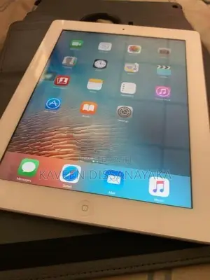 Apple iPad Tablet (Used)