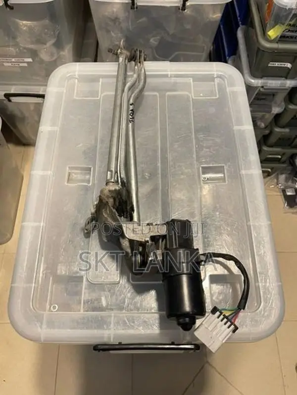 Genuine Tesla Model S 2015 front windscreen wiper motor