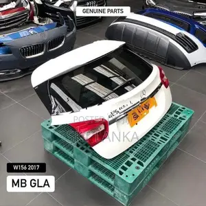 Genuine Mercedes GLA GLA180 GLA200 2018 dicky door lights bumper