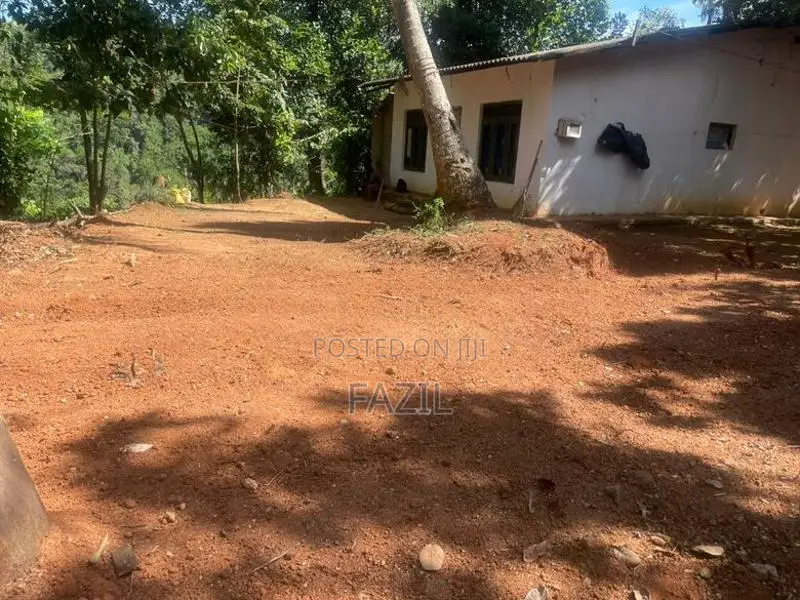 Land with Old House for Sale Teldeniya