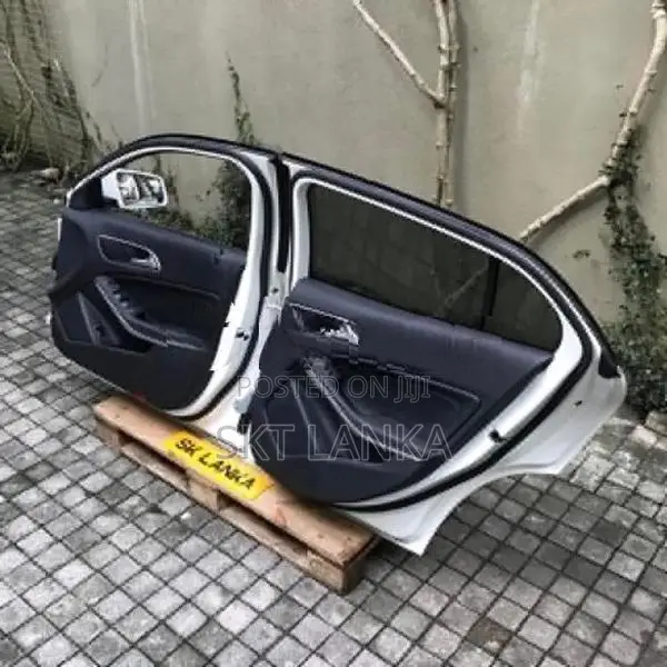 Genuine Mercedes GLA 180 200 2018 complete doors side mirror bumper