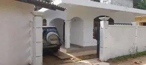 Hidellana House with Shop
