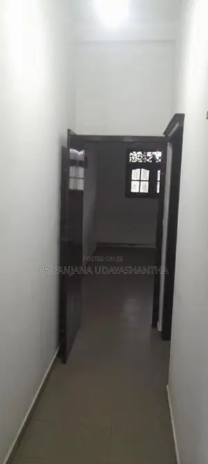 Hidellana House with Shop