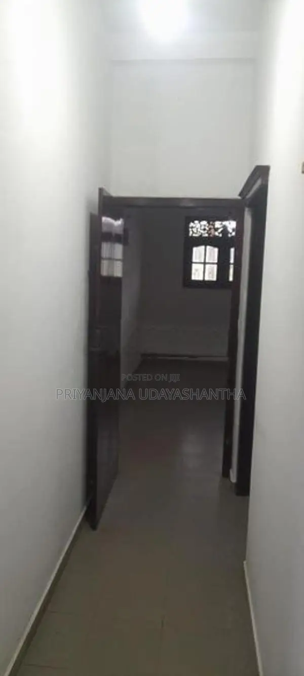 Hidellana House with Shop