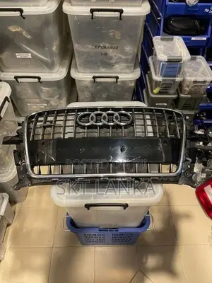 Genuine Audi Q5 2015 8R bumper grille shell