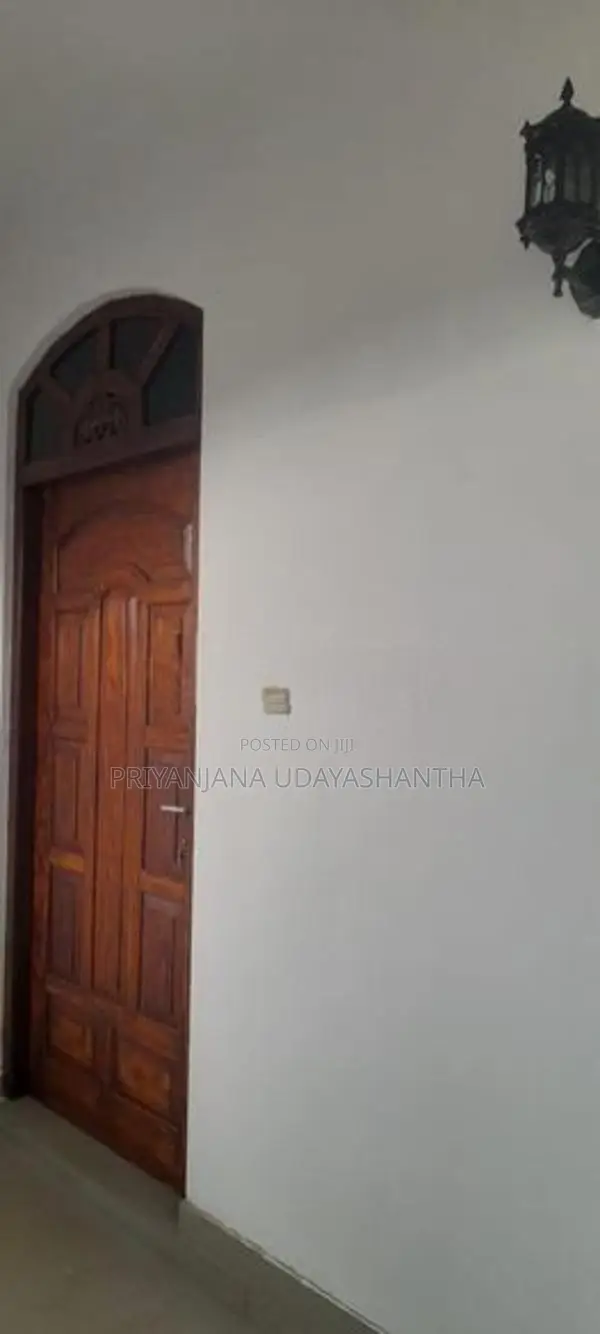 Hidellana House with Shop