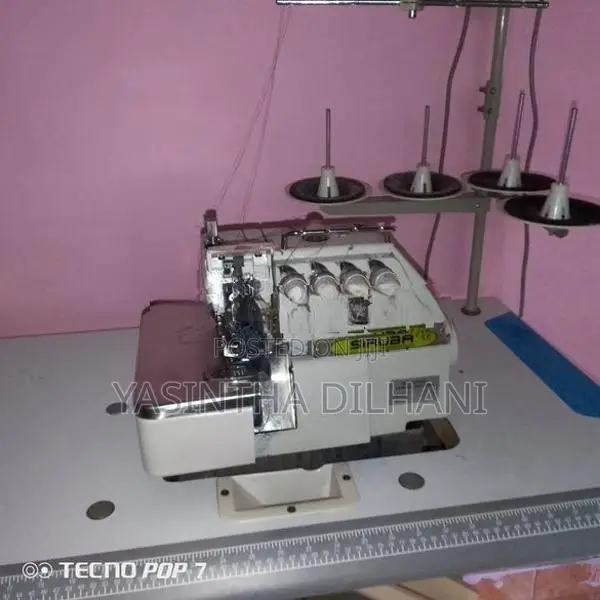 4 Thread Overlock Machine