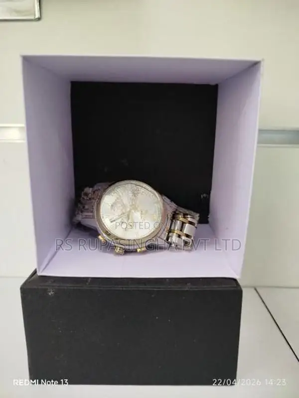 Lige Hand Watch