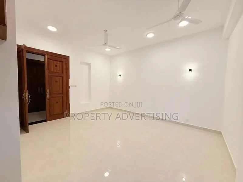 Elegant Dehiwala 3 BR Apartment For Sale