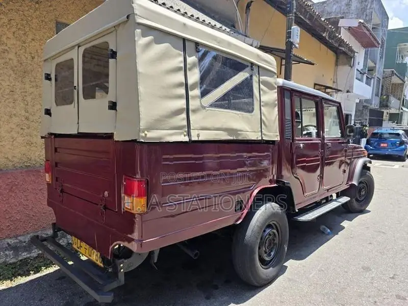 Mahindra Bolero 2006