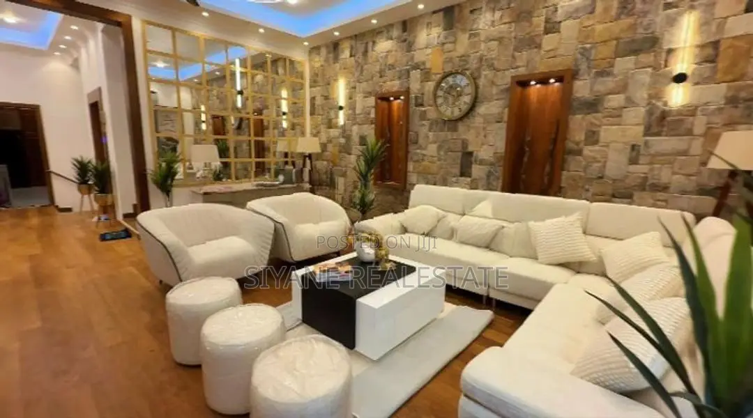 Exclusive Luxury Residence For Sale in Battaramulla