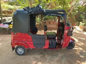Bajaj RE 2014
