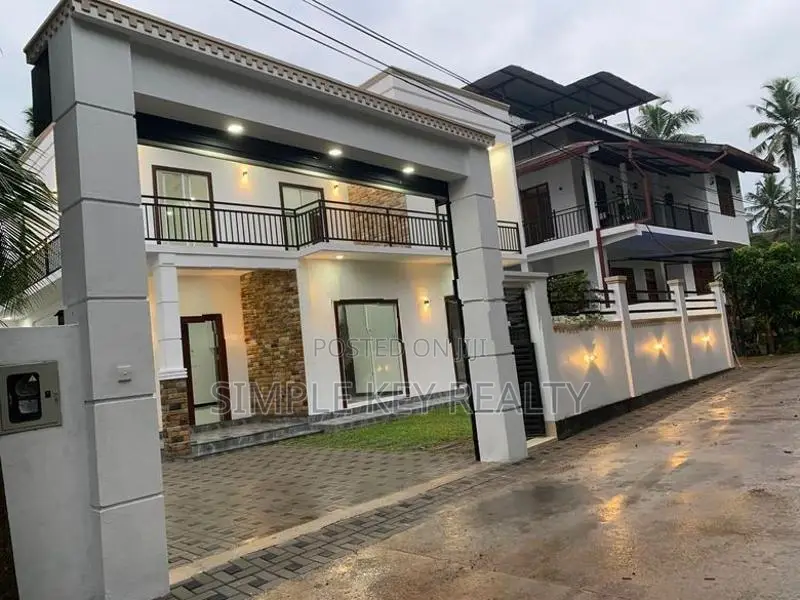Beautiful Three Store House for Sale in Minuwangoda