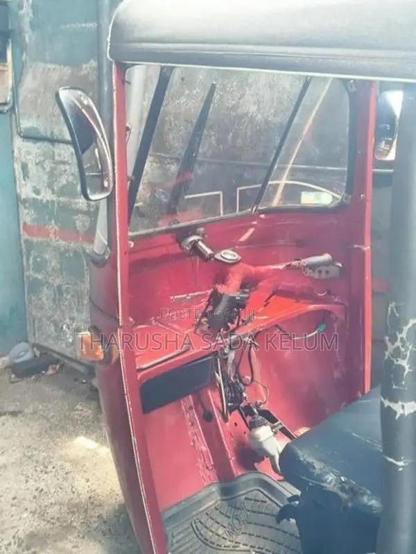 Bajaj RE 1994