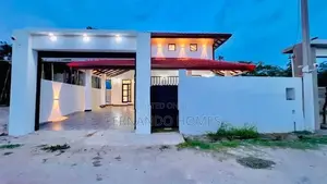 Beauty Solid Well Built Best Condition New House for Sale Negombo