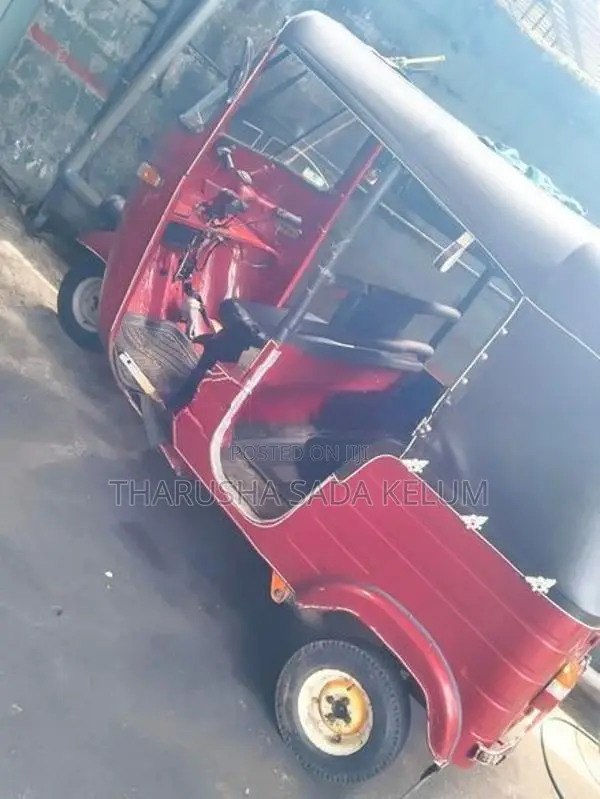 Bajaj RE 1994
