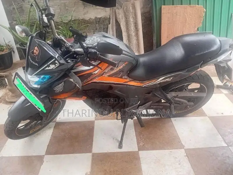 Honda CB Hornet 2019