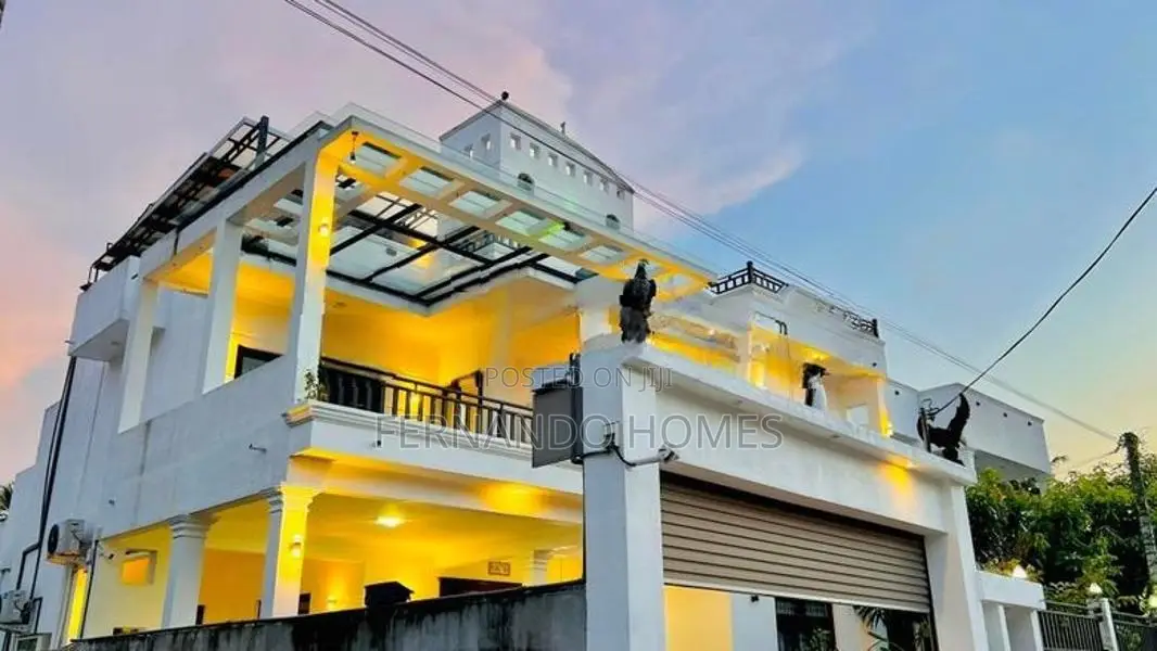 Gated Area Box Modern Air Conditioned & Solar Power House Sale Negombo