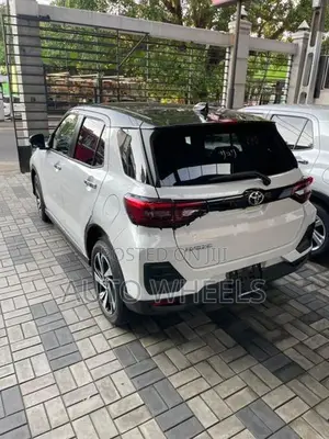 Toyota Raize SUV 2025