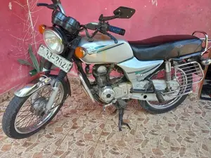 Bajaj Boxer 2003