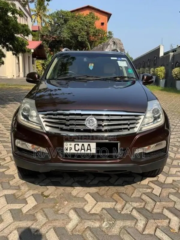 Ssang Yong Rexton W 2013