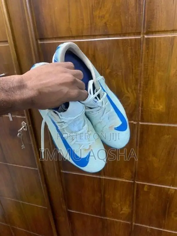 Futsal Boots
