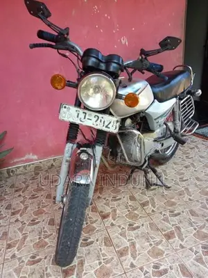 Bajaj Boxer 2003