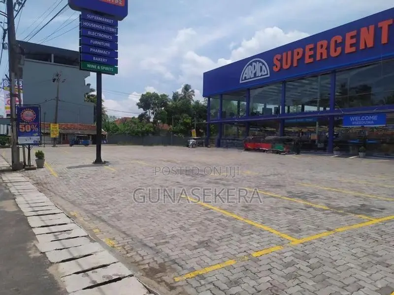 Katunayaka Seeduwa Commercial Shop for Lease