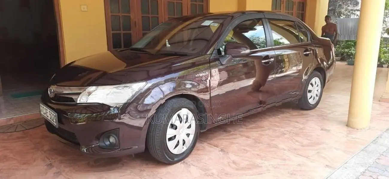 Toyota Axio Hybrid G Grade 2014