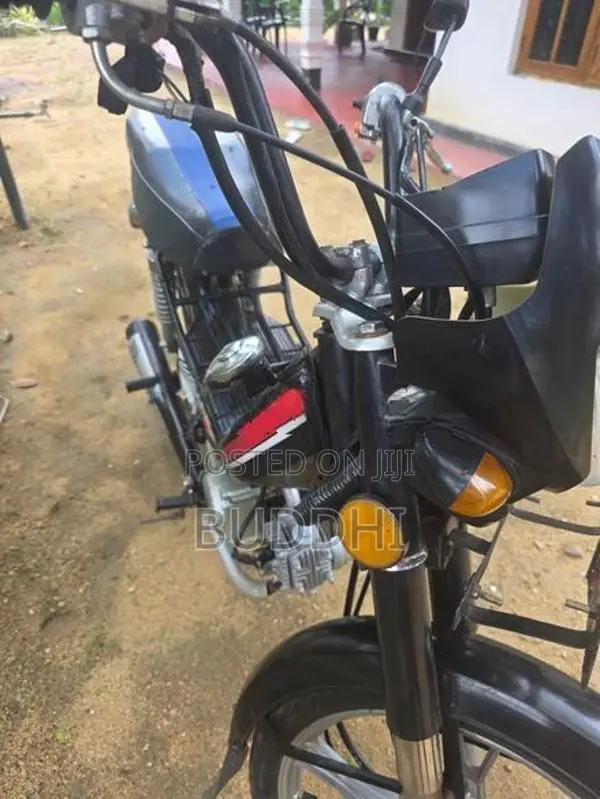 TVS Safari 4 2008