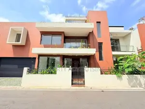 5BR Elegantly Build Thalawathugoda House For Sale