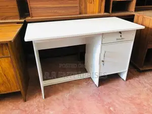 New 4*2 Ft White Melamine Office Table