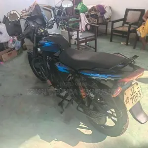 Bajaj Discover 125 2005