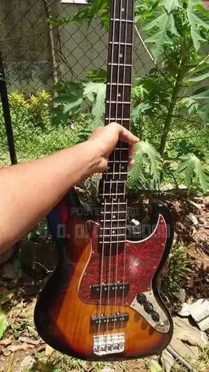 Fender Style Jazz Ii Bass Guitar