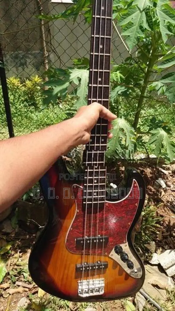Fender Style Jazz Ii Bass Guitar