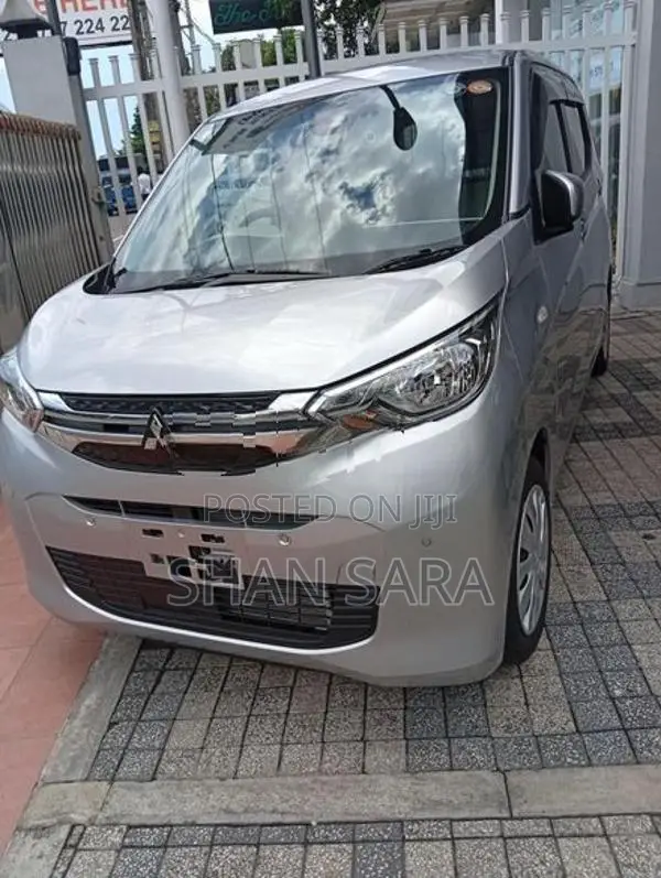 Mitsubishi eK Wagon M 2024