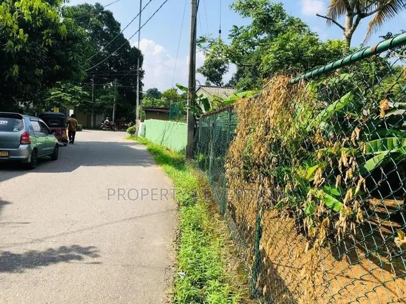 13.25 Perches Prime Land for Sale in Kandy